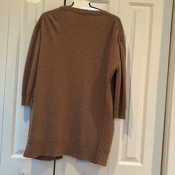 NWOT - Wallace cashmere, Lambs wool cardigan. Size Medium. - Picture 2 of 14